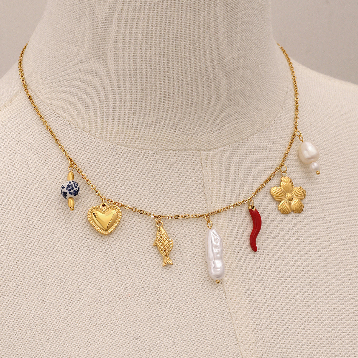 Collar Capri