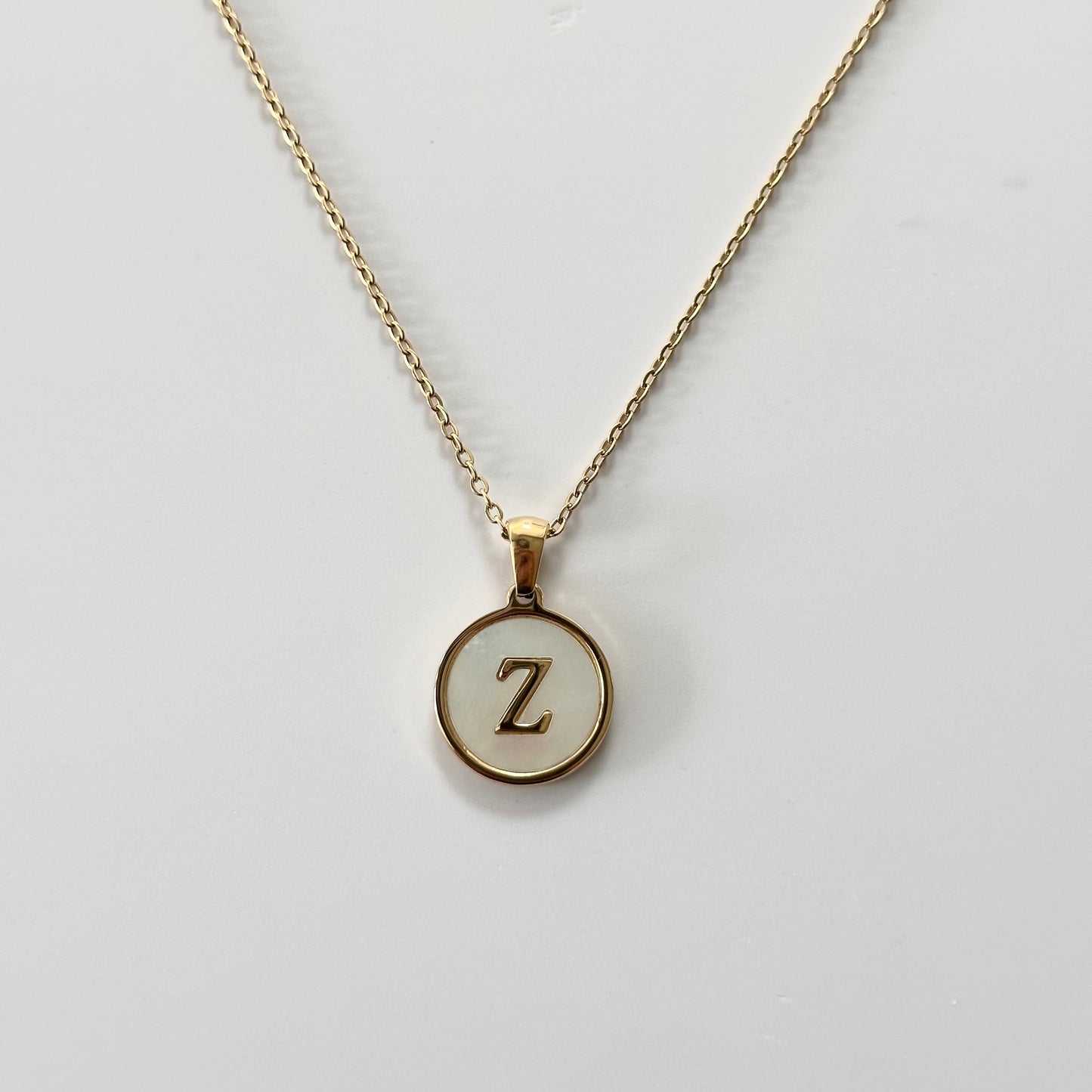 Collar Letra Blanca