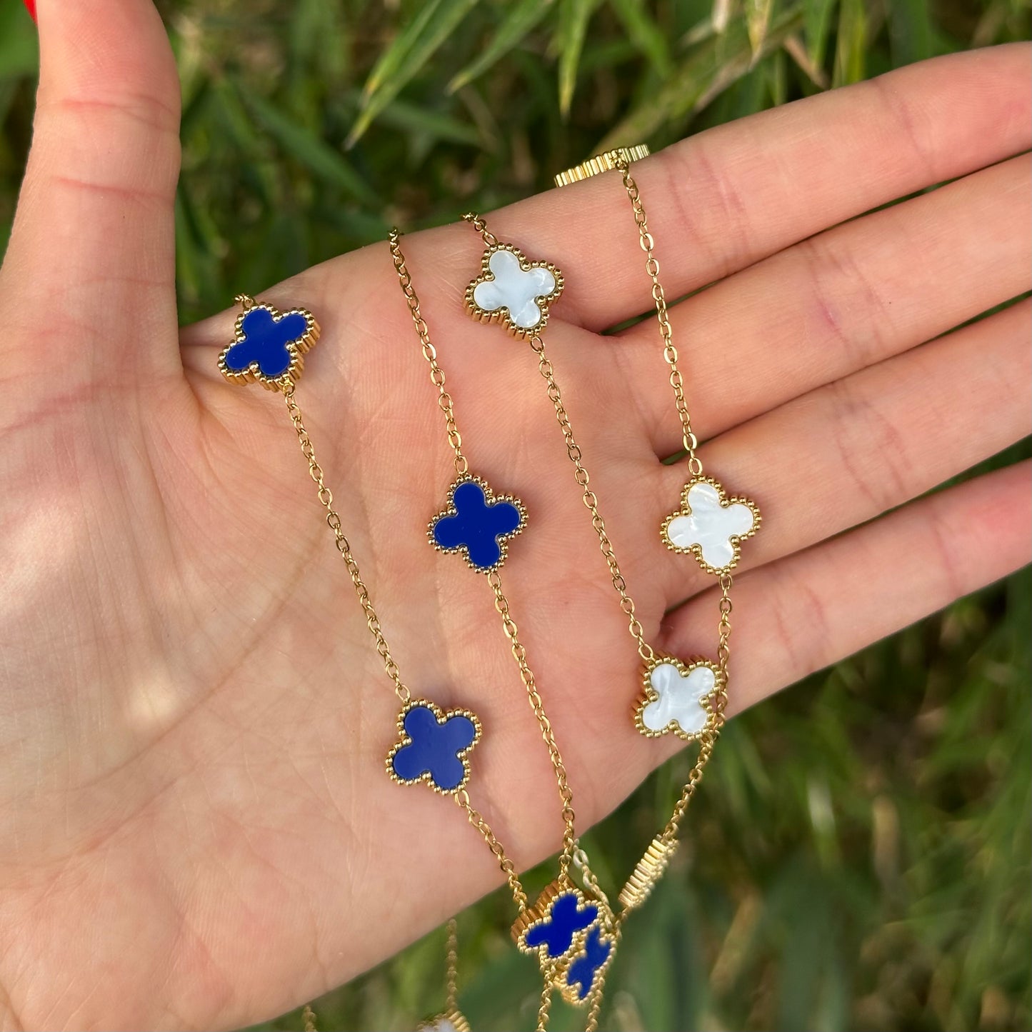 Collar Trébol Largo Blanco