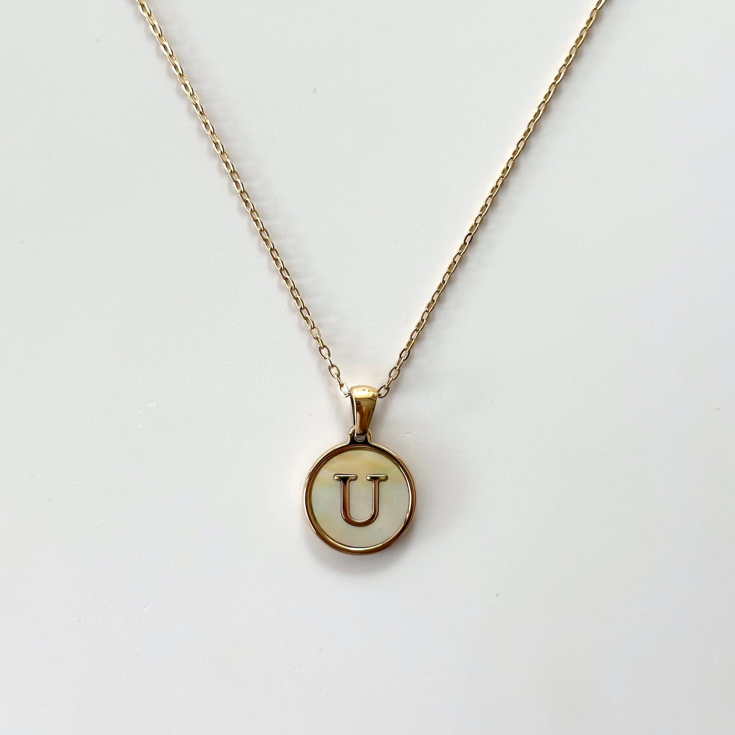Collar Letra Blanca