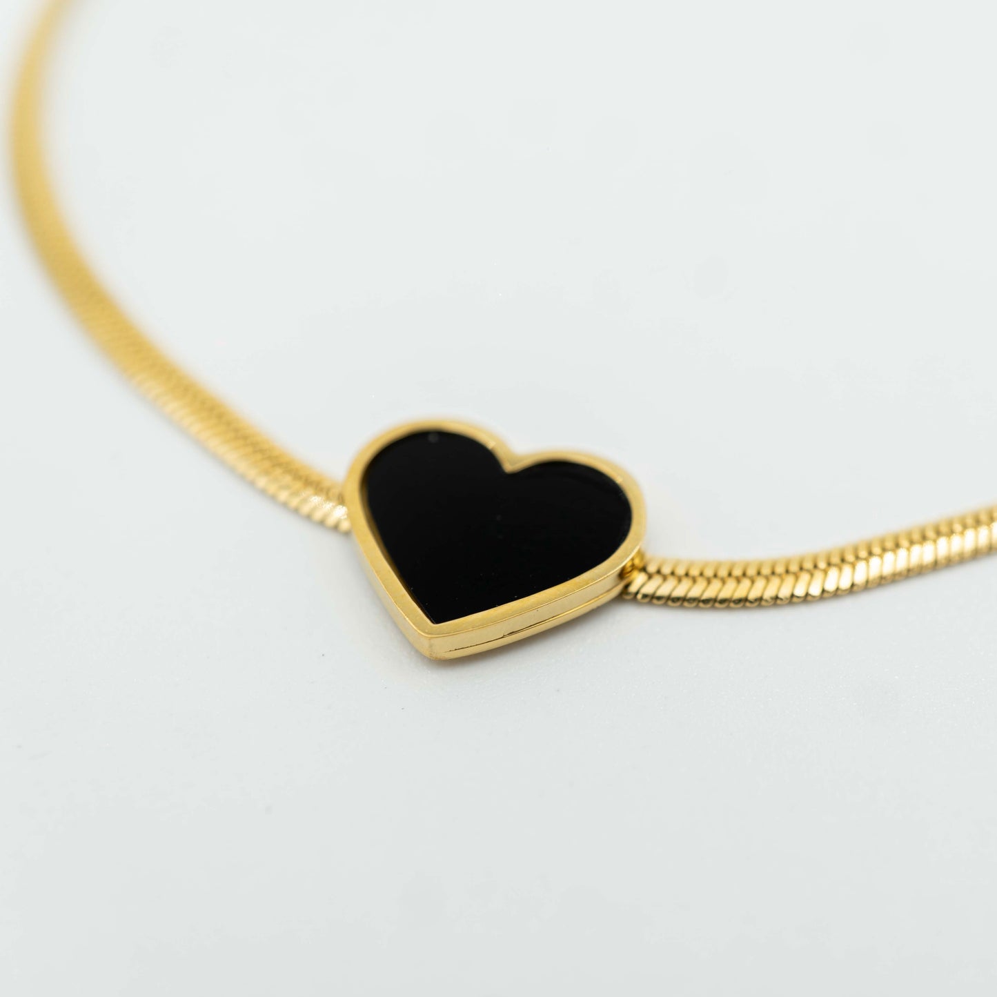 Pulsera corazón negro
