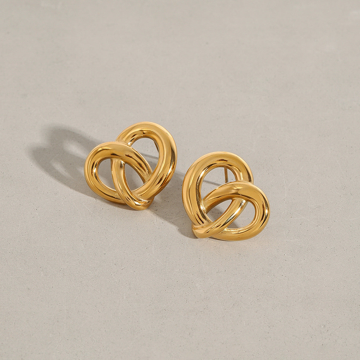 Aretes Pretzel