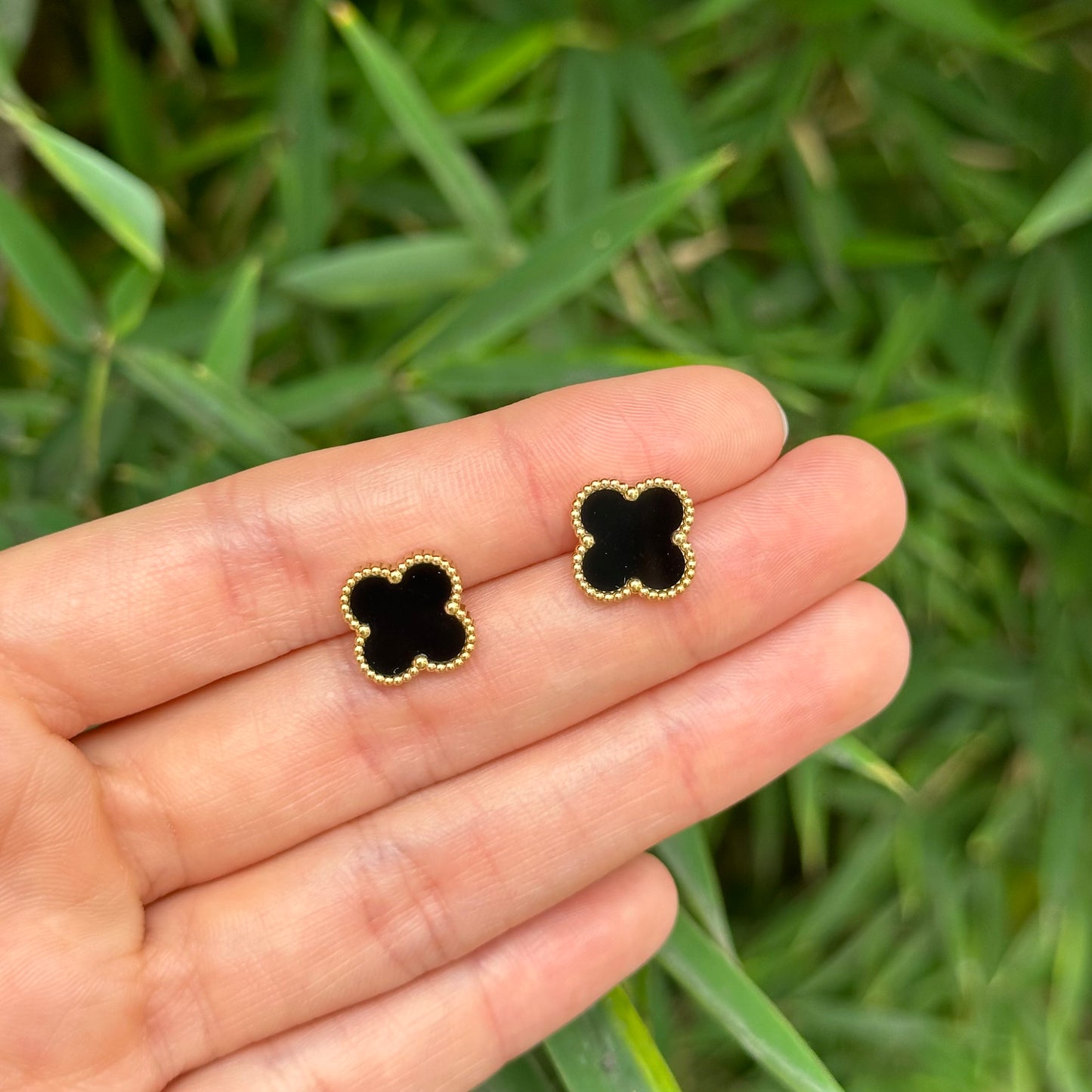 Aretes Trébol Blancos