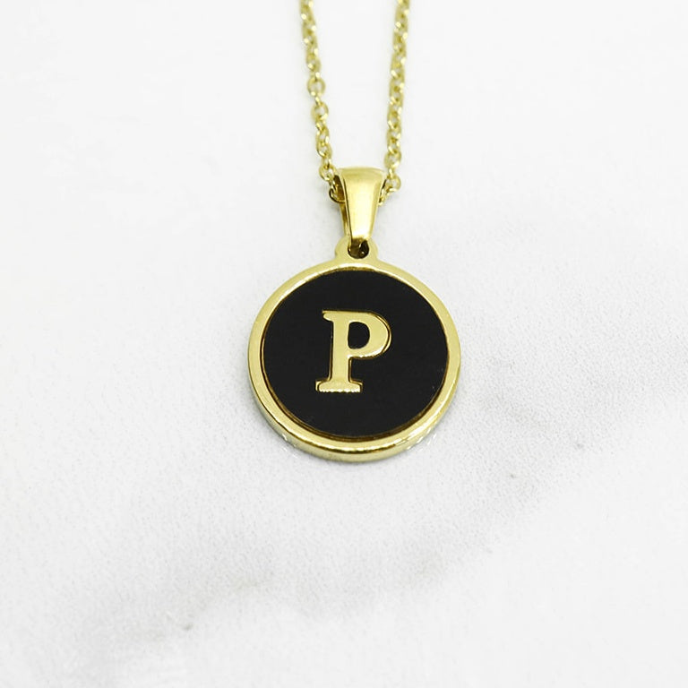 Collar Letra U y J Negra