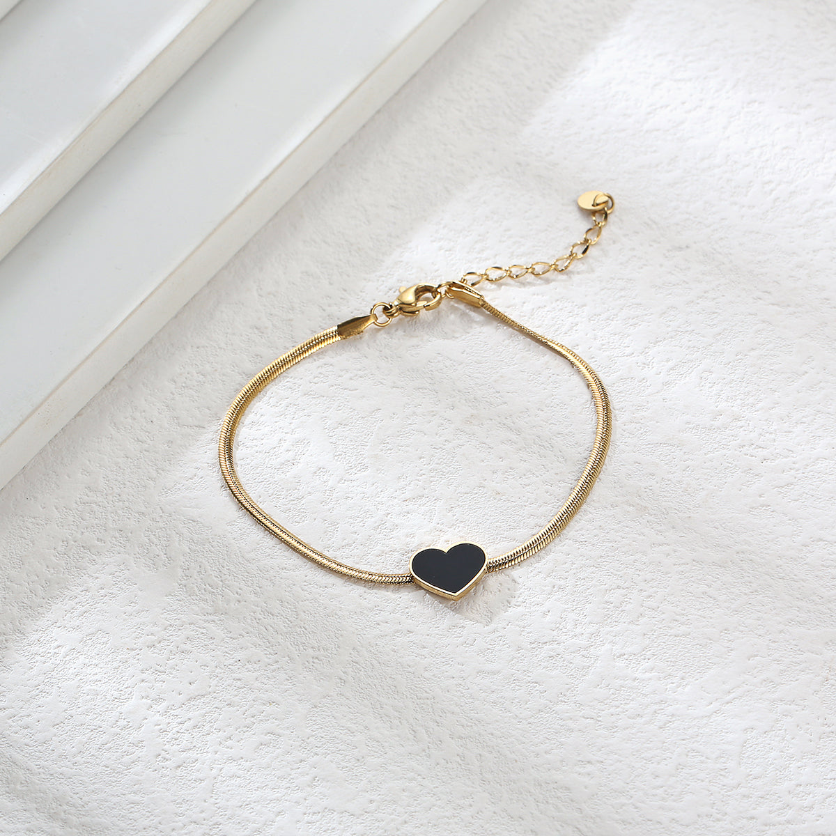 Pulsera corazón negro
