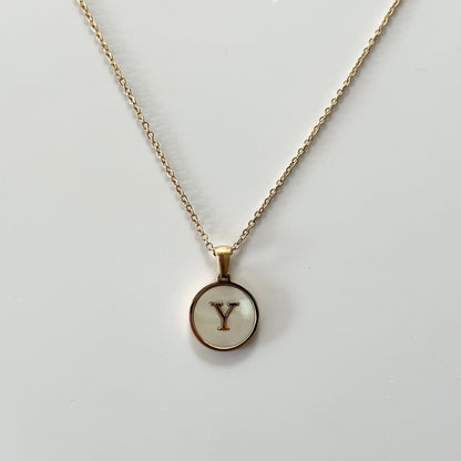 Collar Letra Blanca