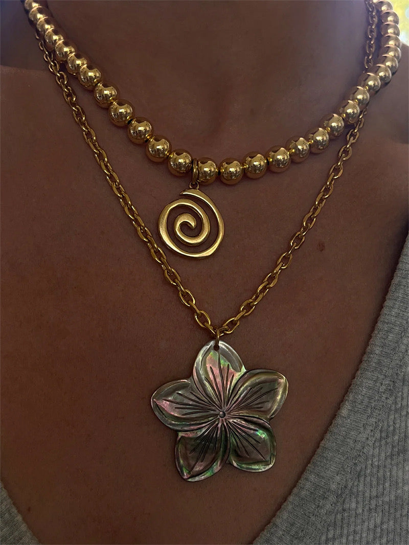 Collar Bolitas Espiral