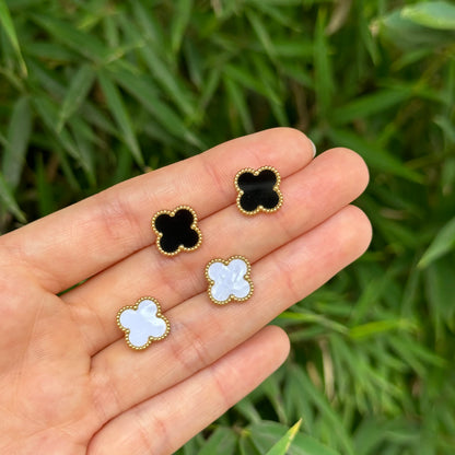 Aretes Trébol Blancos