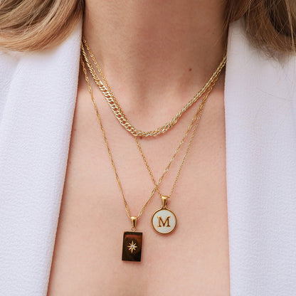 Collar Letra Blanca