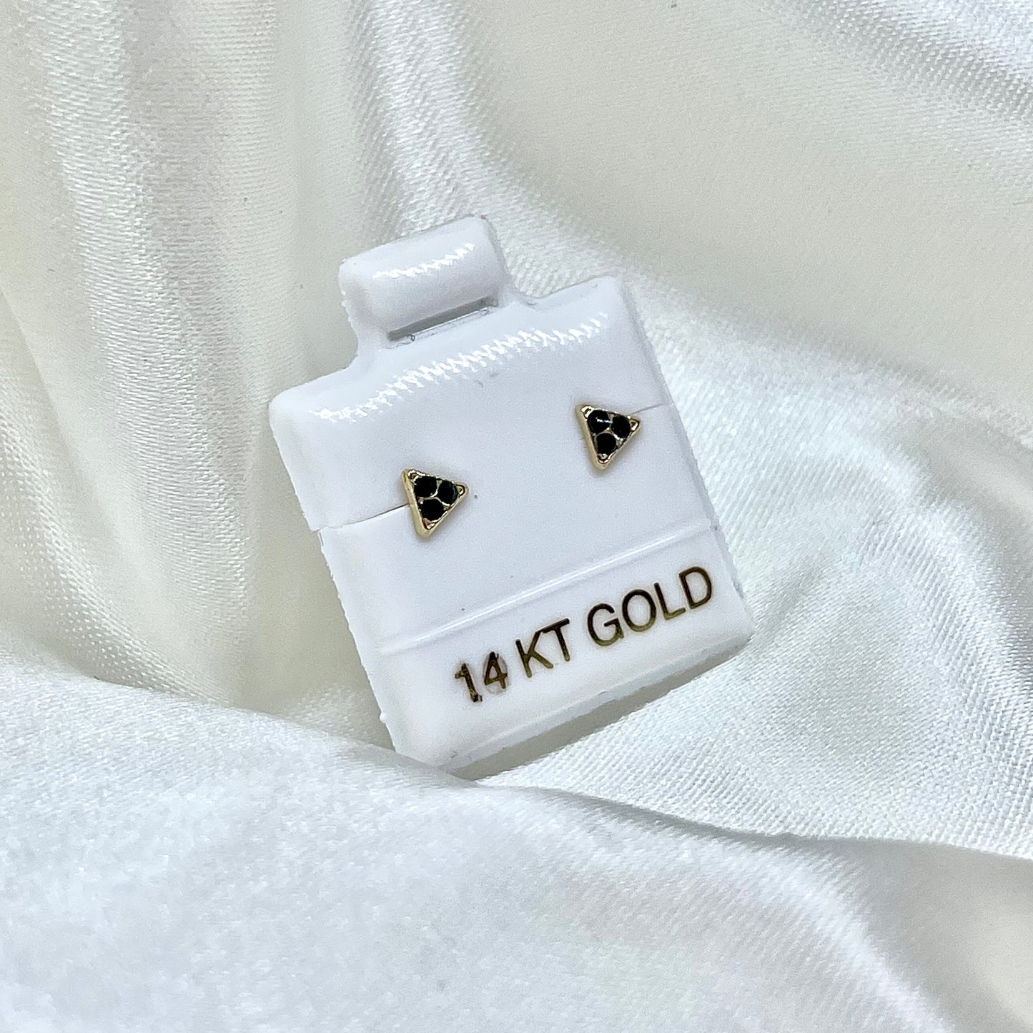 Piercing Black Oro 10k (precio por 1 arete)